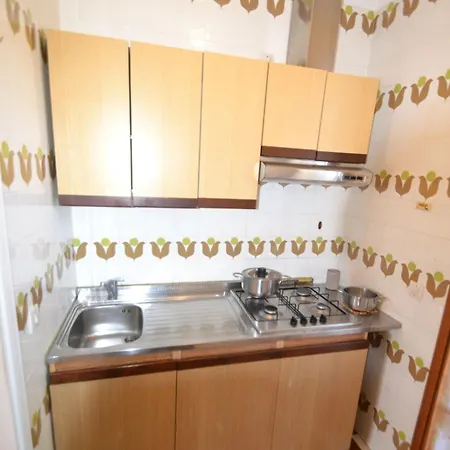 Apartment Comfy Flat With Garden And Pool *