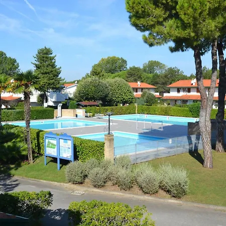 Comfy Flat With Garden And Pool Διαμέρισμα *