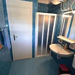 Appartamento Comfy Flat With Garden And Pool